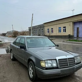 Mercedes-Benz 230E 1987