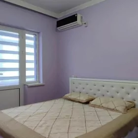 Arenda 8 Mkr 3 Komnat