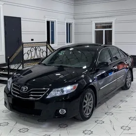 Toyota Camry 2011
