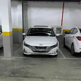 Hyundai Elantra 2021