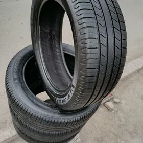 235 55 20 Michelin Teker 2023