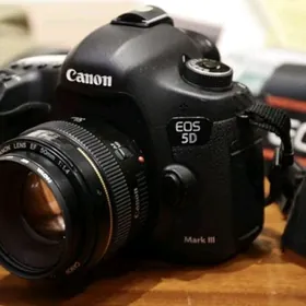 Canon mark3 99% 24m2.8 50m 1.4