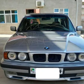 BMW 525 1990