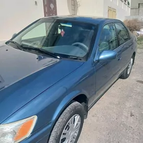 Toyota Camry 2001