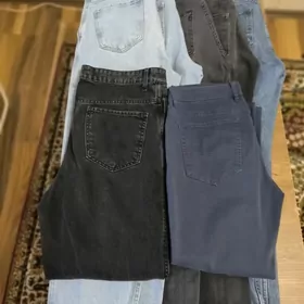 Брюки и безрукаки