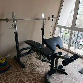 Беговая дорожка,штанга,тренажо