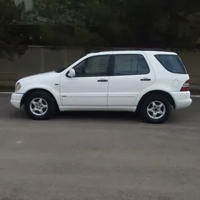 Mercedes-Benz ML350 1998