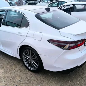 Toyota Camry 2022