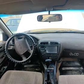 Toyota Carina 1993