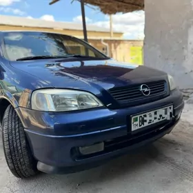 Opel Astra 2000