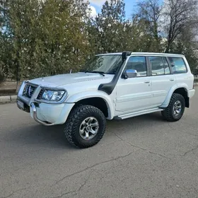 Nissan Patrol 2000