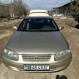 Toyota Camry 1998
