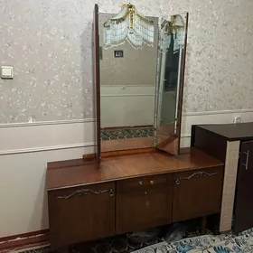 Mebel üç açylýan