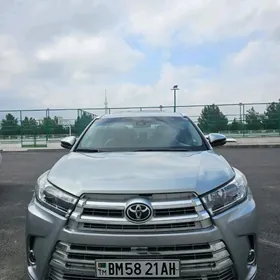 Toyota Highlander 2017