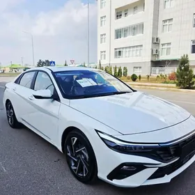 Hyundai Elantra 2025