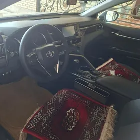 Toyota Camry Hybrid 2023