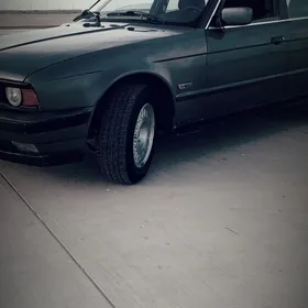 BMW 525 1990