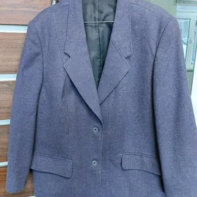 Продаётся женский пиджак