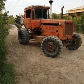 MTZ 82 2005