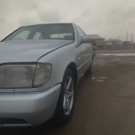 Mercedes-Benz 500E 1992