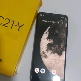 Realmi C21
