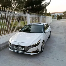 Hyundai Elantra 2021