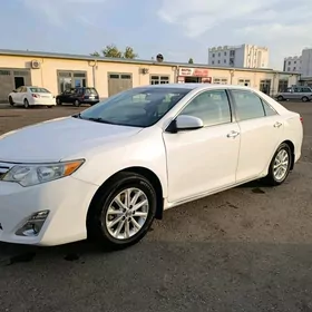 Toyota Camry 2013
