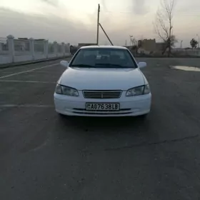 Toyota Camry 2000