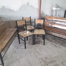 скамейка.стулья