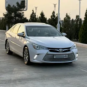 Toyota Camry 2017