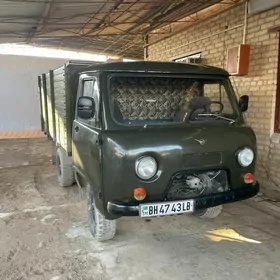 UAZ Profi 1992