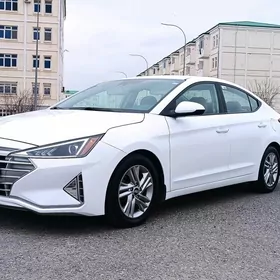 Hyundai Elantra 2020