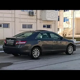 Toyota Camry 2011