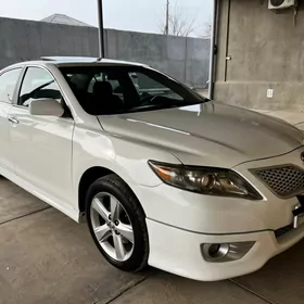 Toyota Camry 2010