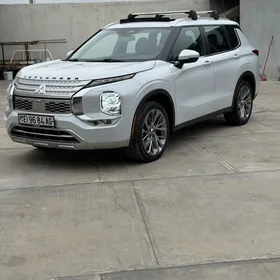 Mitsubishi Outlander 2022