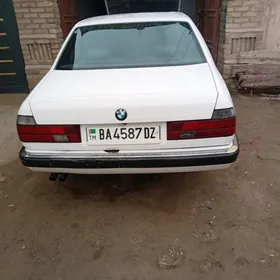BMW 7 Series 1989