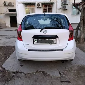 Nissan Versa Note 2013