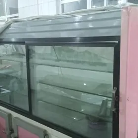 SATLYK WITRINA HOLODILNIK