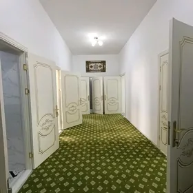 Элитка Аэропорт 1эт 3ком 171м²