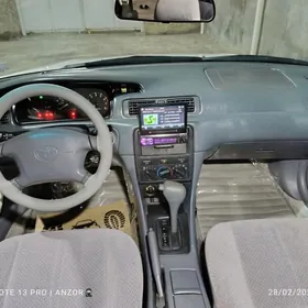 Toyota Camry 2000