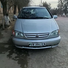 Toyota Sienna 2001