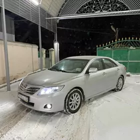 Toyota Camry 2010