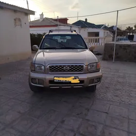 Nissan Pathfinder 2001
