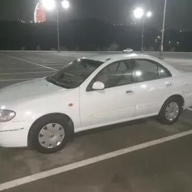 Nissan Sunny 2008