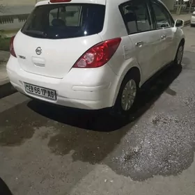 Nissan Versa 2008