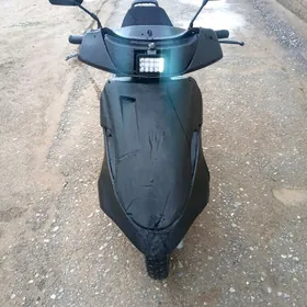 Yamaha Artistic 2005