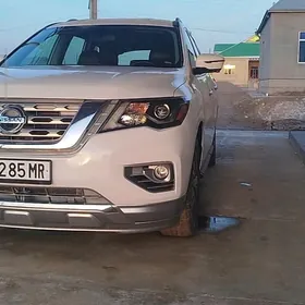 Nissan Pathfinder 2020