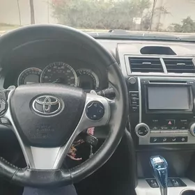 Toyota Camry 2014