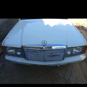 Mercedes-Benz 190E 1985