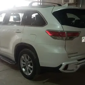 Toyota Highlander 2016
